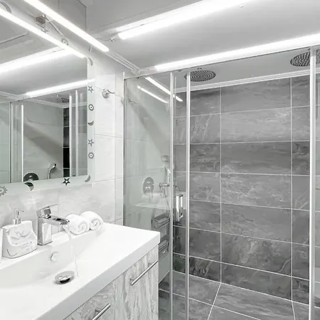 Amazing View 2br | Heart Of Apartment *