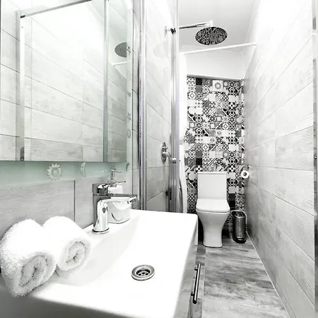 Amazing View 2br | Heart Of Apartment