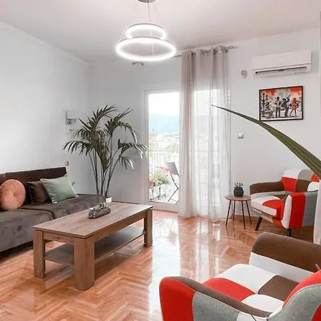 Amazing View 2br | Heart Of Apartment *